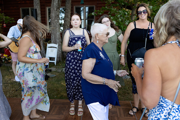 Small intimate Maine lake wedding with family and friends