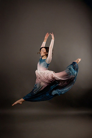 Peyton Levesque dance portrait session at Next Generation Dance Studio in Brewer Maine featuring contemporary and pointe ballet