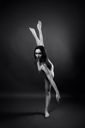 Peyton Levesque dance portrait session at Next Generation Dance Studio in Brewer Maine featuring contemporary and pointe ballet