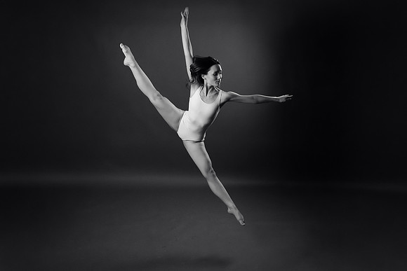 Peyton Levesque dance portrait session at Next Generation Dance Studio in Brewer Maine featuring contemporary and pointe ballet