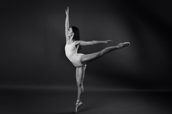Peyton Levesque dance portrait session at Next Generation Dance Studio in Brewer Maine featuring contemporary and pointe ballet