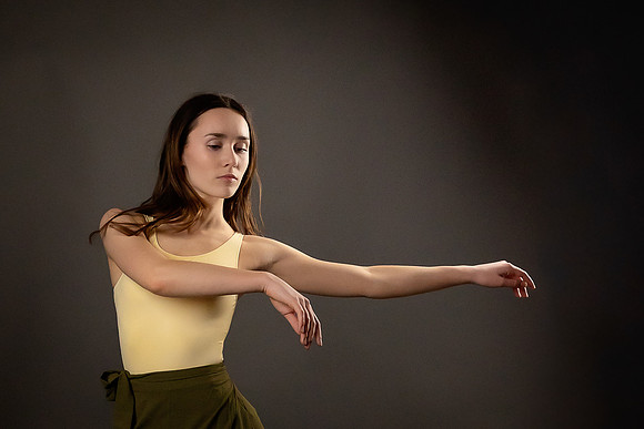 Peyton Levesque dance portrait session at Next Generation Dance Studio in Brewer Maine featuring contemporary and pointe ballet