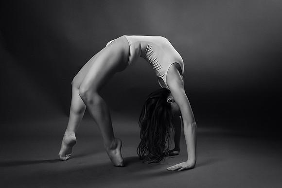 Peyton Levesque dance portrait session at Next Generation Dance Studio in Brewer Maine featuring contemporary and pointe ballet