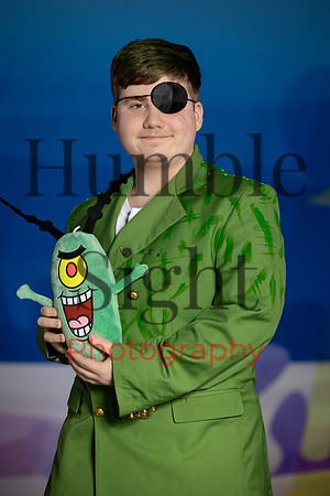 Dress rehearsal for SpongeBob youth production in Maine