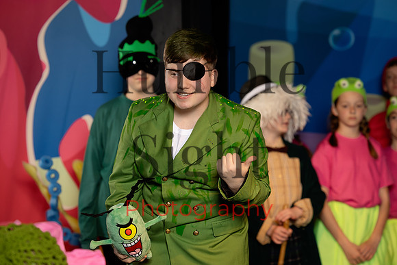 Dress rehearsal for SpongeBob youth production in Maine