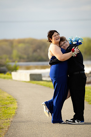 Elegant prom portraits at Old Town Riverfront Park