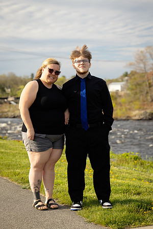 Elegant prom portraits at Old Town Riverfront Park