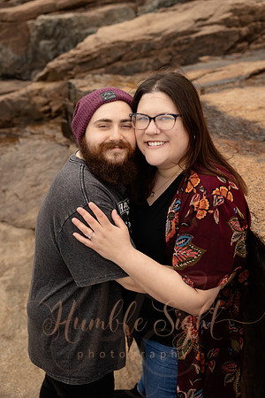 Couple portraits with Acadia coastal scenery in Maine