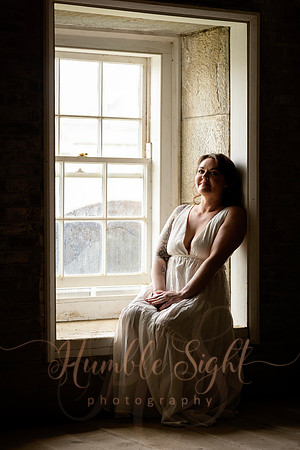 Moody couples portraits at Fort Knox in Prospect