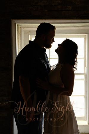 Fairytale engagement session in Maine