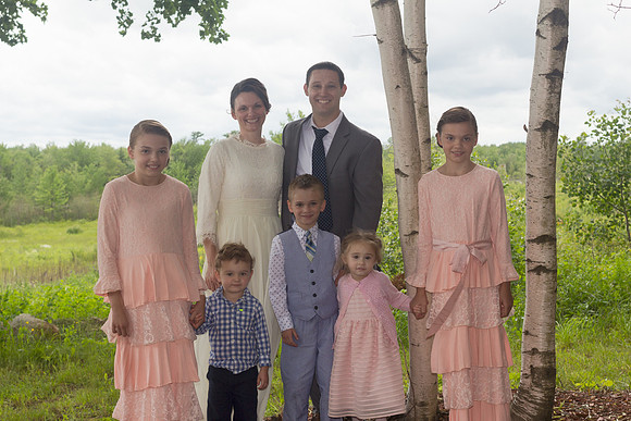 Blended family wedding ceremony in Brewer Maine