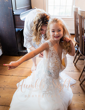 October wedding ceremony at Timber Hitch Farmhouse Maine