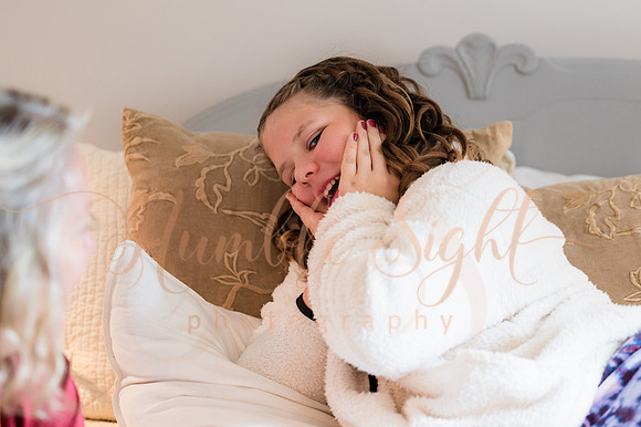Blended family wedding ceremony with daughters in Maine