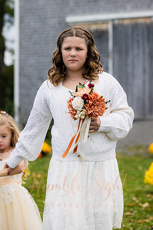 October wedding ceremony at Timber Hitch Farmhouse Maine