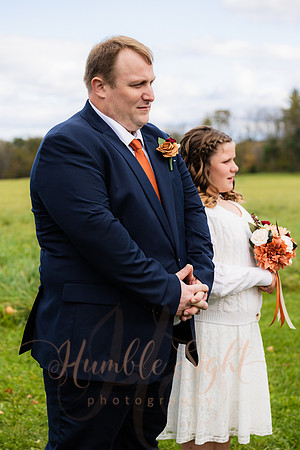October wedding ceremony at Timber Hitch Farmhouse Maine