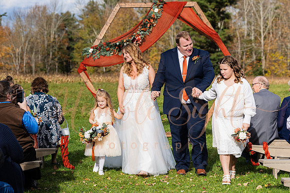 October wedding ceremony at Timber Hitch Farmhouse Maine