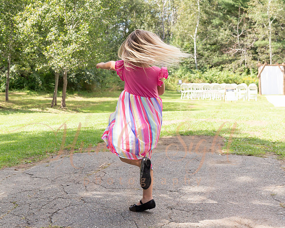 Bangor area backyard wedding photographer