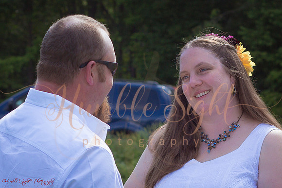 Summer backyard wedding in rural Maine