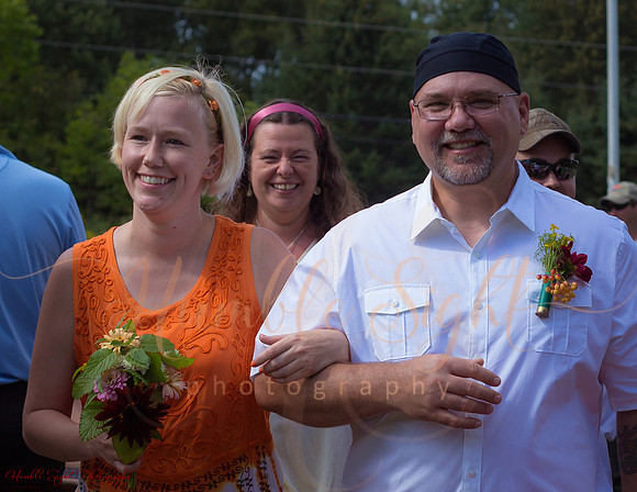 Summer backyard wedding in rural Maine