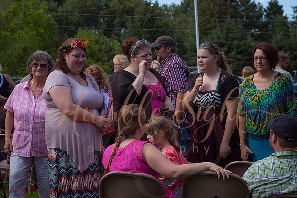 Family-focused wedding celebration in central Maine