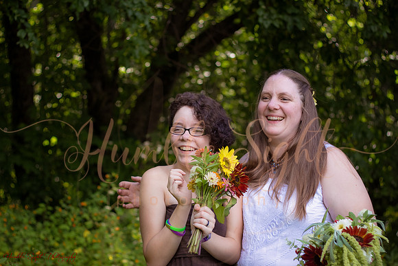 Dexter Maine wedding photographer backyard ceremony