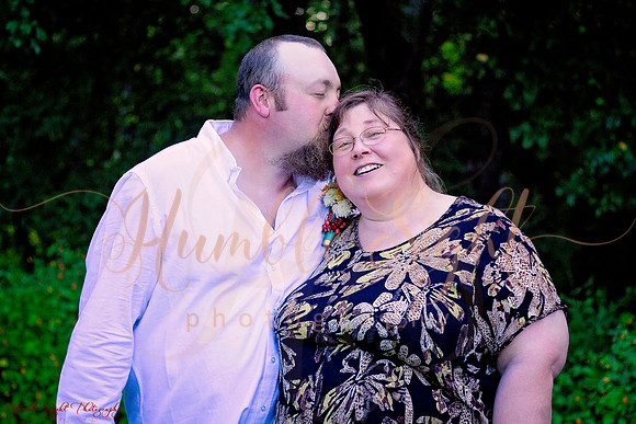 Family-focused wedding celebration in central Maine