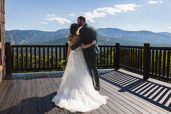 SkiEsta Newry, Maine summer wedding