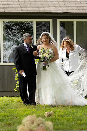 Newlyweds dancing at Grace on the Lake wedding reception